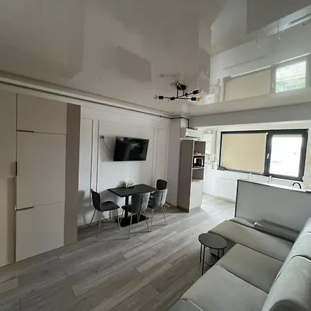 402 B2 Almar Luxury Residence-renting & Free Pool