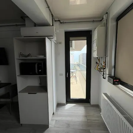 402 B2 Almar Luxury Residence-renting & Free Pool * Năvodari